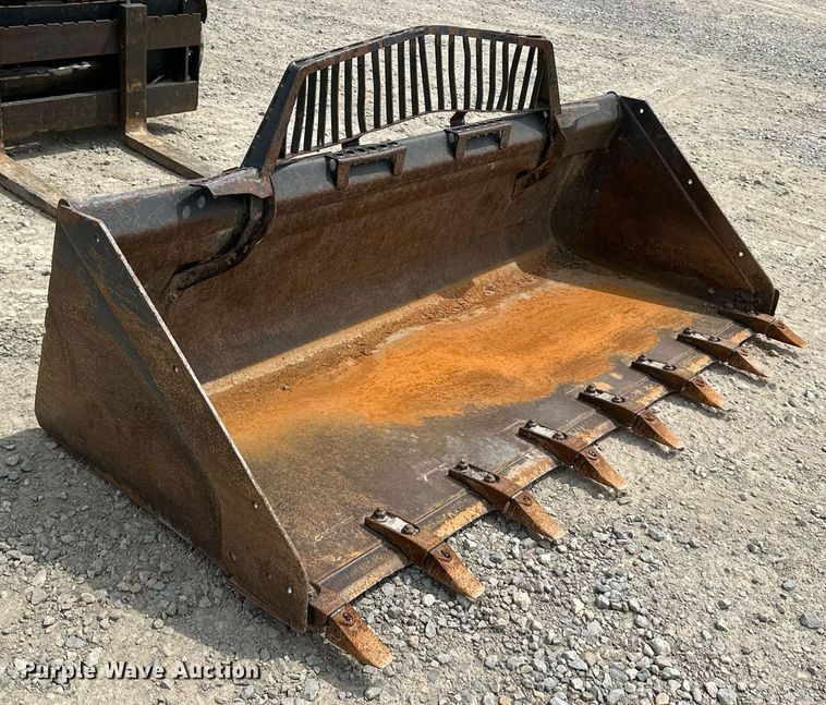 image for item DO5063 2015 Bobcat T650  tracked skid steer loader