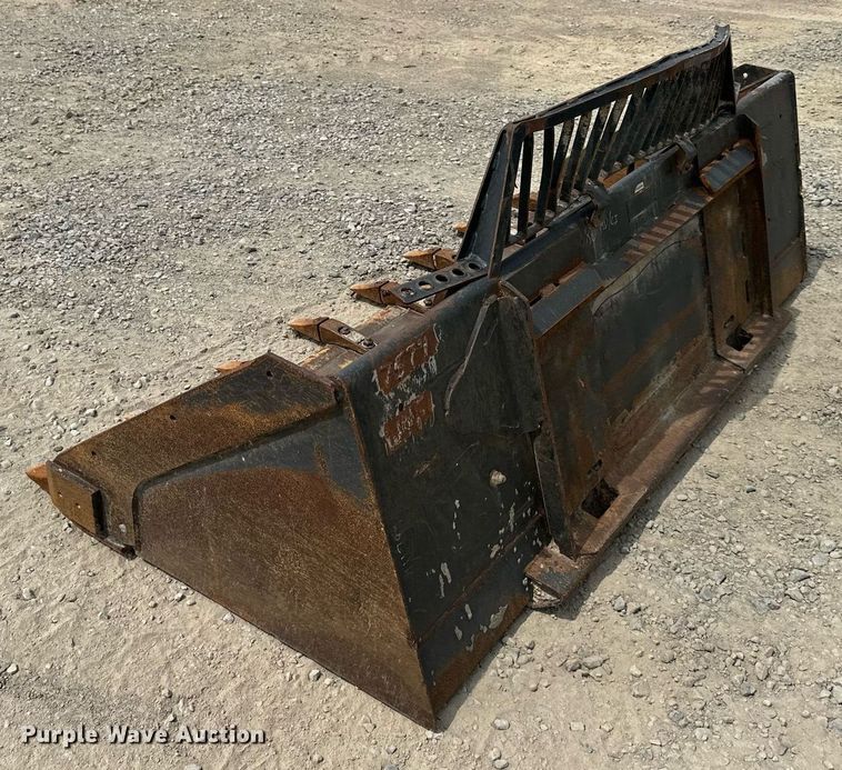 image for item DO5063 2015 Bobcat T650  tracked skid steer loader