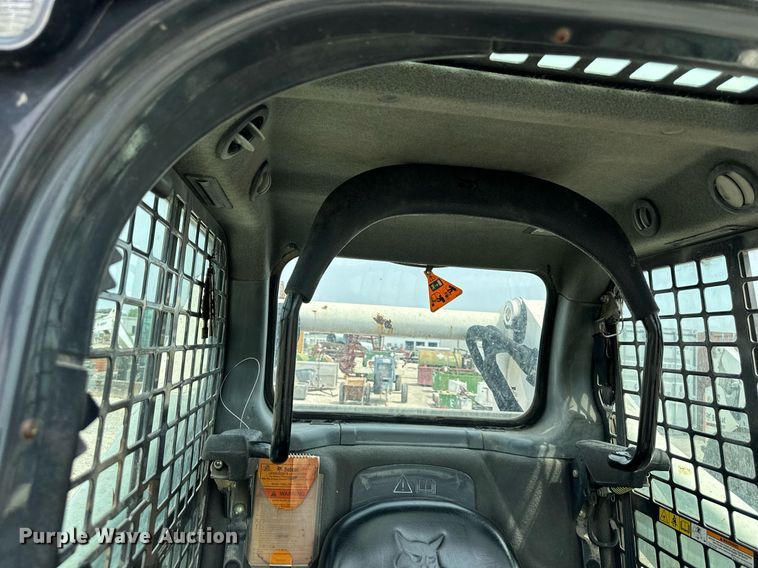 image for item DO5063 2015 Bobcat T650  tracked skid steer loader