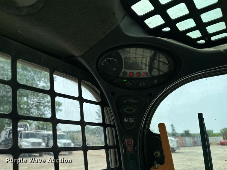 image for item DO5063 2015 Bobcat T650  tracked skid steer loader