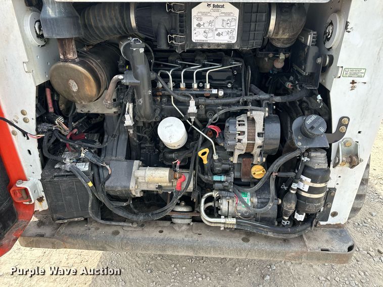 image for item DO5063 2015 Bobcat T650  tracked skid steer loader