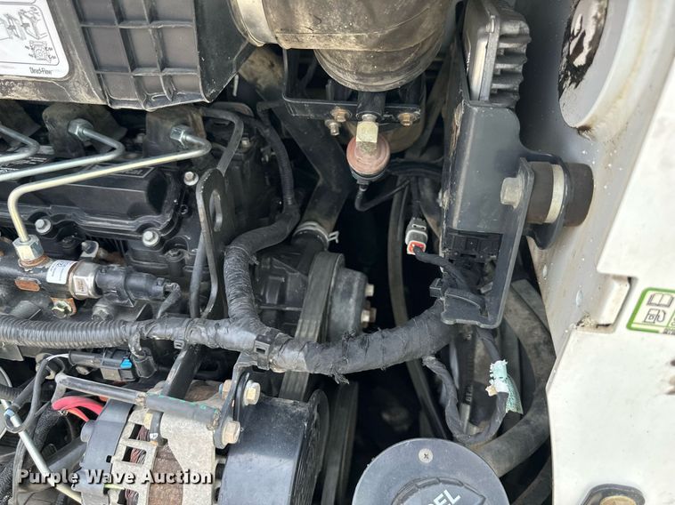 image for item DO5063 2015 Bobcat T650  tracked skid steer loader