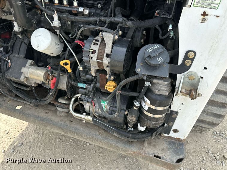 image for item DO5063 2015 Bobcat T650  tracked skid steer loader