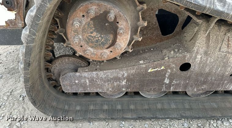 image for item DO5063 2015 Bobcat T650  tracked skid steer loader