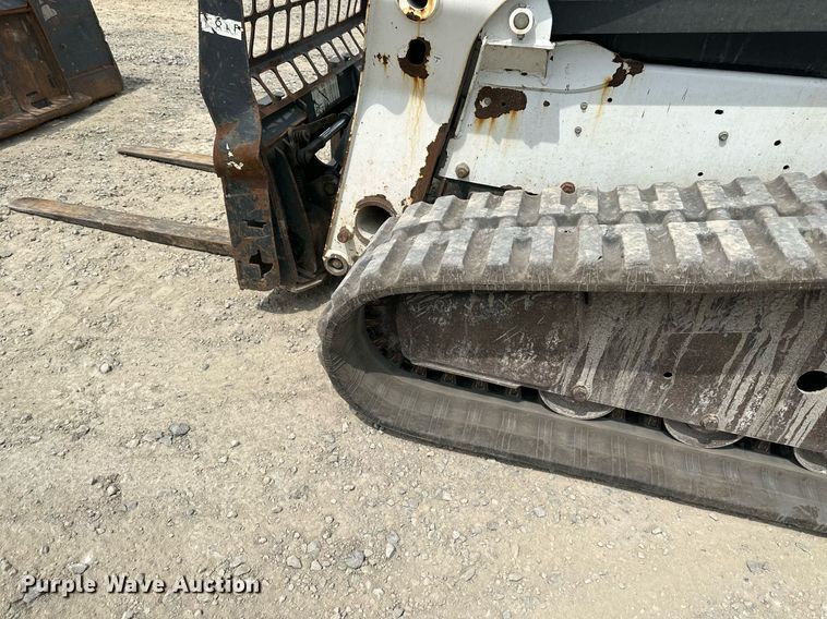 image for item DO5063 2015 Bobcat T650  tracked skid steer loader