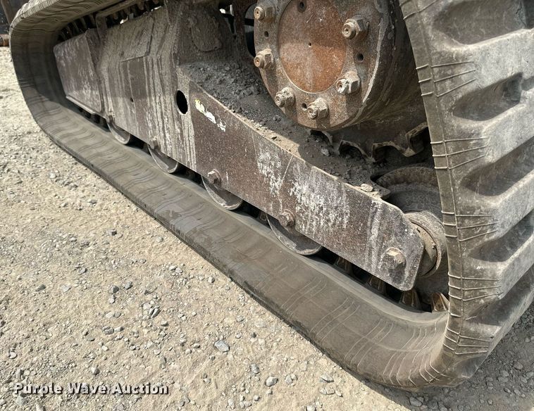 image for item DO5063 2015 Bobcat T650  tracked skid steer loader