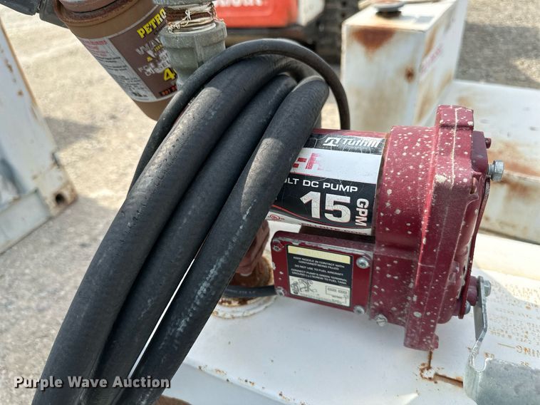 image for item DO5064 (4) fuel tanks