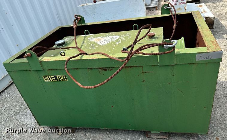 image for item DO5067 100 gallon fuel tank with containment