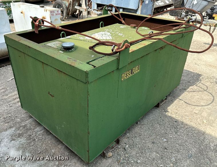 image for item DO5067 100 gallon fuel tank with containment