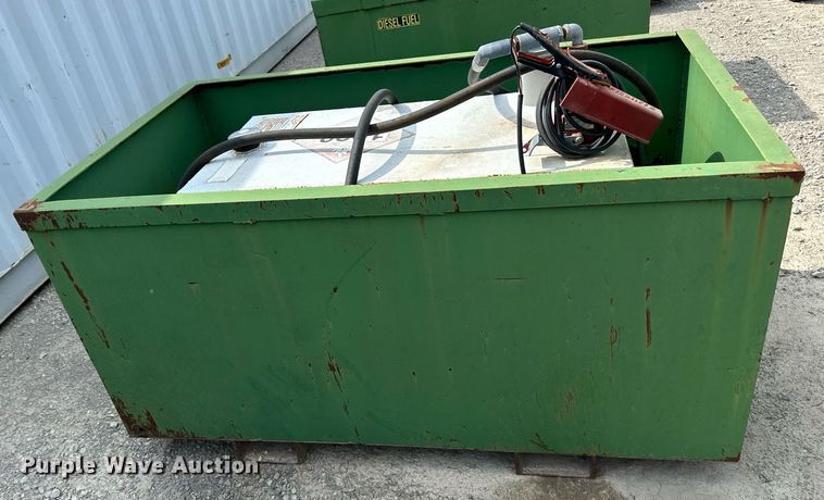 image for item DO5068 100 gallon fuel tank with containment