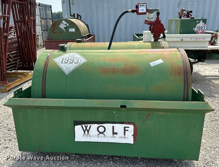 image for item DO5071 (2) fuel tanks