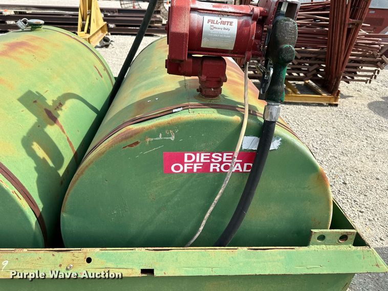 image for item DO5071 (2) fuel tanks