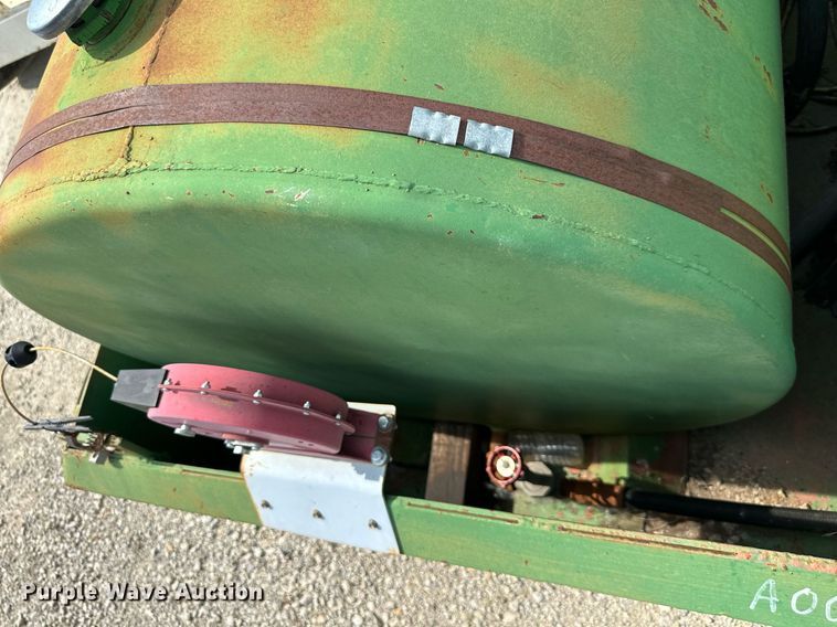 image for item DO5071 (2) fuel tanks