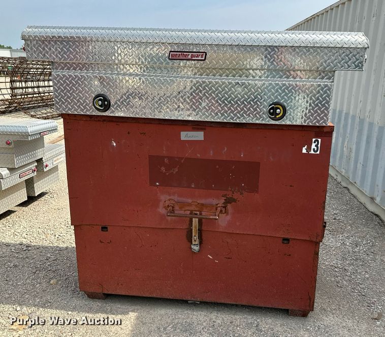 image for item DO5075 (2) toolboxes