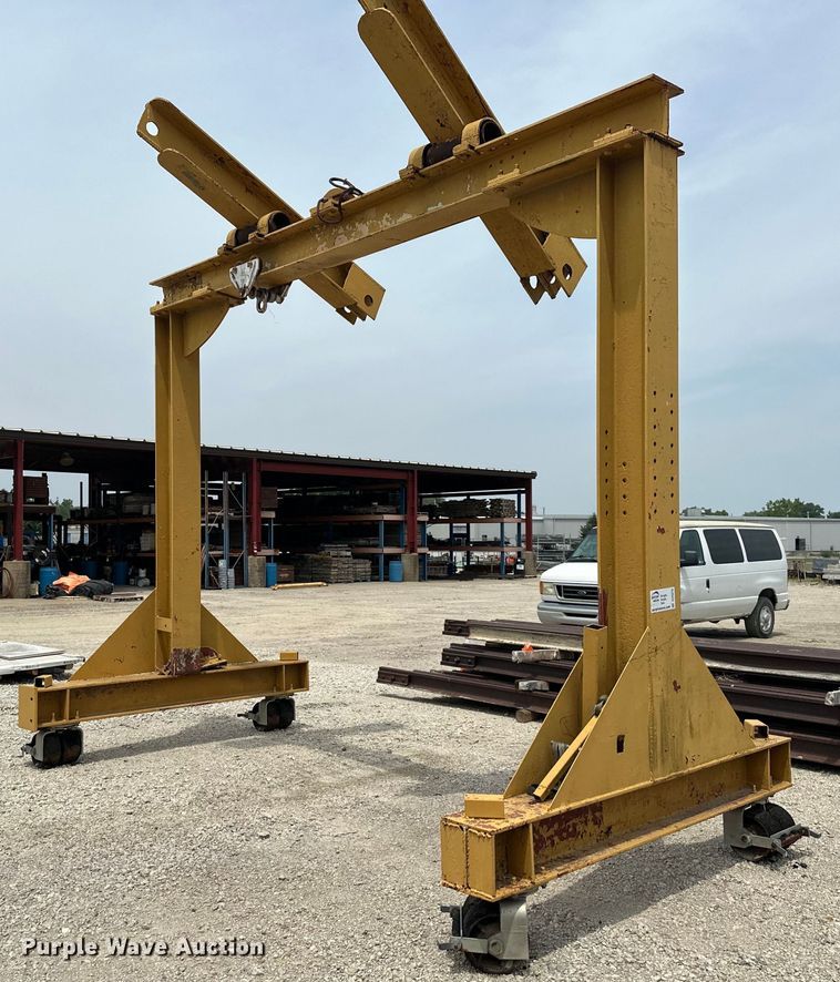 image for item DO5076 Gantry lift