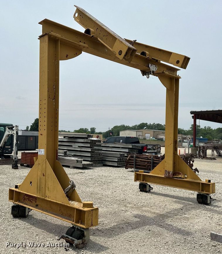 image for item DO5076 Gantry lift