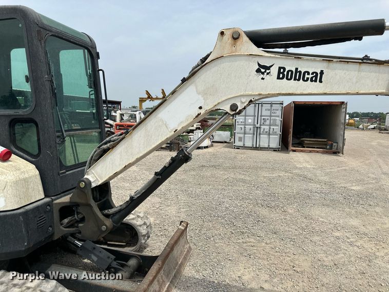 image for item DO5077 2012 Bobcat E35  mini excavator