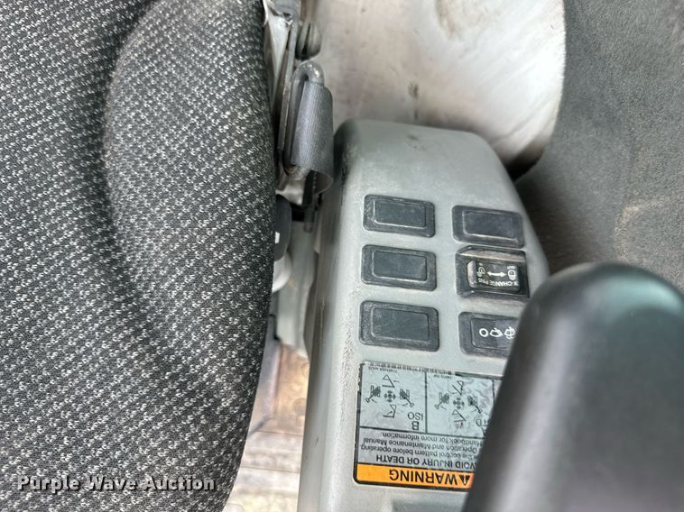 image for item DO5077 2012 Bobcat E35  mini excavator