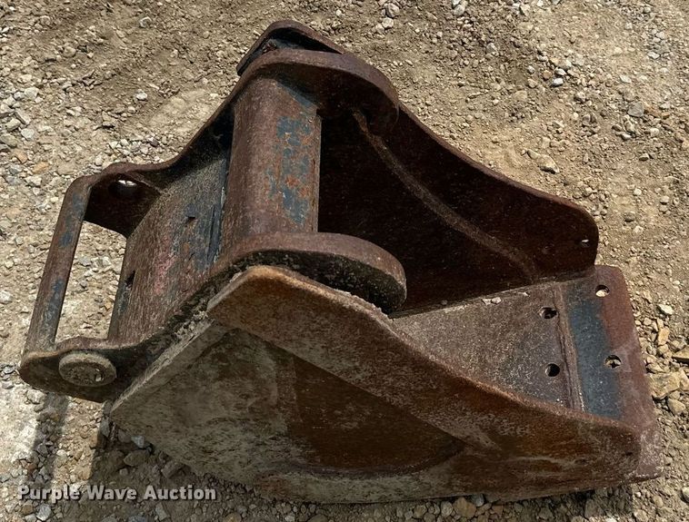 image for item DO5077 2012 Bobcat E35  mini excavator