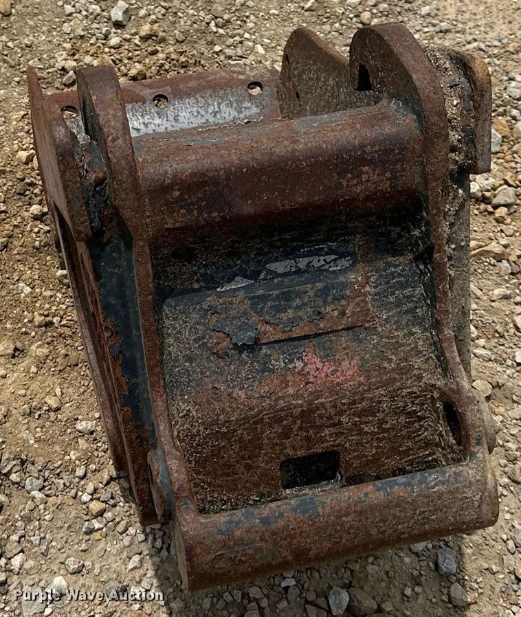 image for item DO5077 2012 Bobcat E35  mini excavator