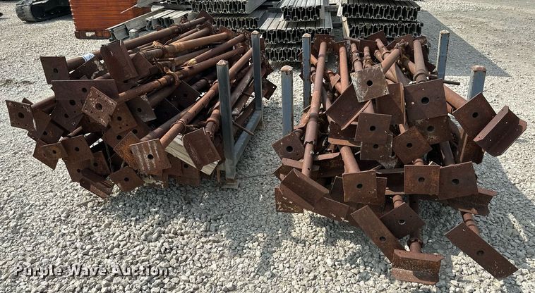 image for item DO5078 Approx. 80 jacks