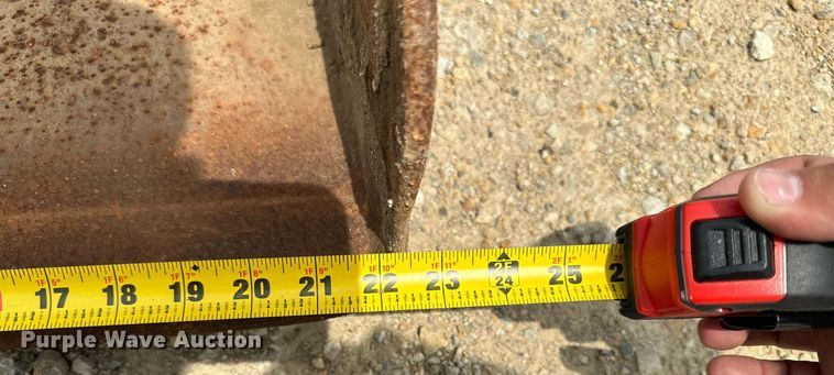 image for item DO5080 2012 Bobcat E50  mini excavator