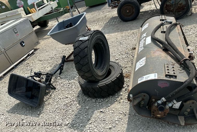 image for item DO5081 Bobcat  skid steer tiller