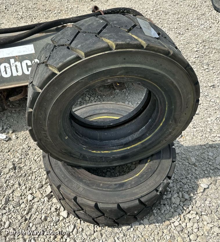 image for item DO5081 Bobcat  skid steer tiller