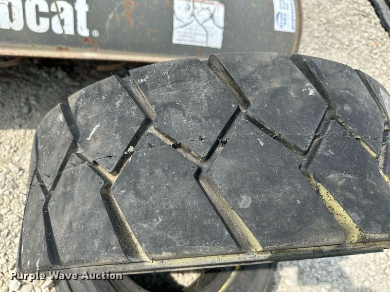 image for item DO5081 Bobcat  skid steer tiller