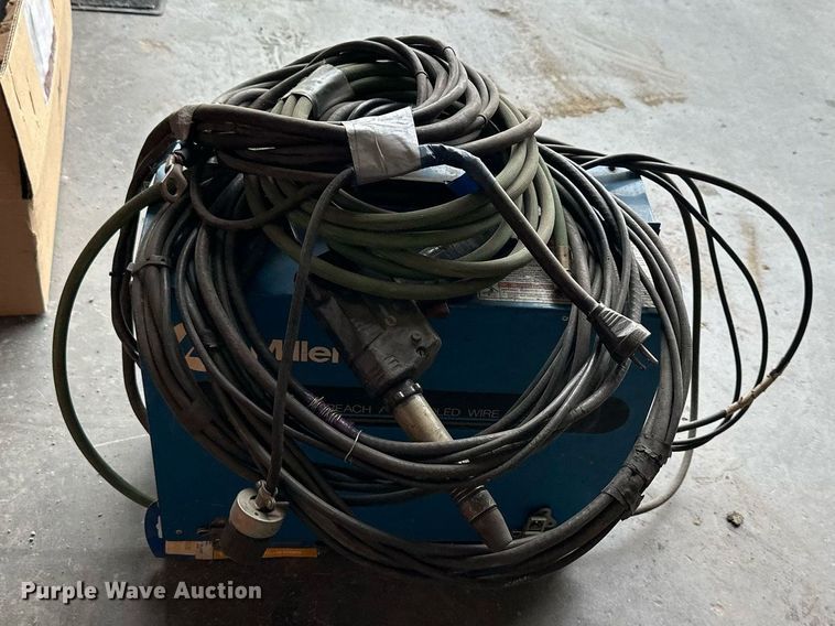 image for item DO5085 Miller XRA  welder