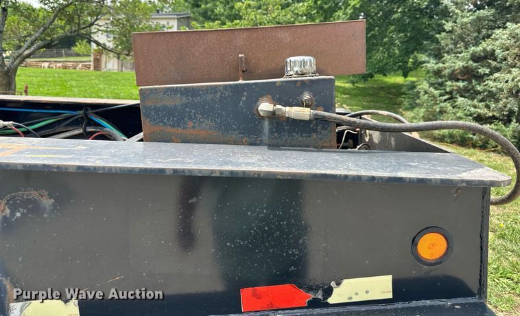 image for item DO5087 2010 Pitts  lowboy equipment trailer