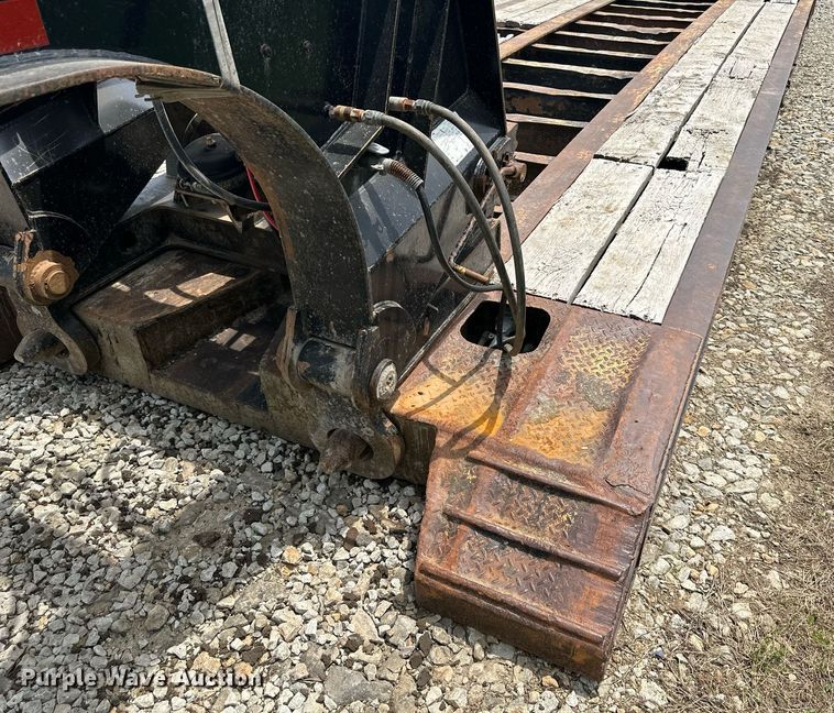 image for item DO5087 2010 Pitts  lowboy equipment trailer