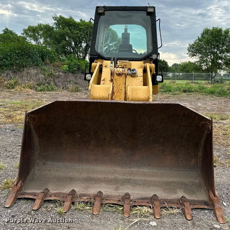 image for item DO5088 1997 Caterpillar 953C  track loader