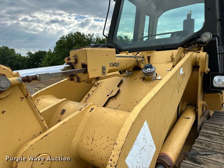 image for item DO5088 1997 Caterpillar 953C  track loader