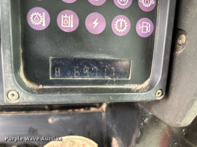 image for item DO5088 1997 Caterpillar 953C  track loader