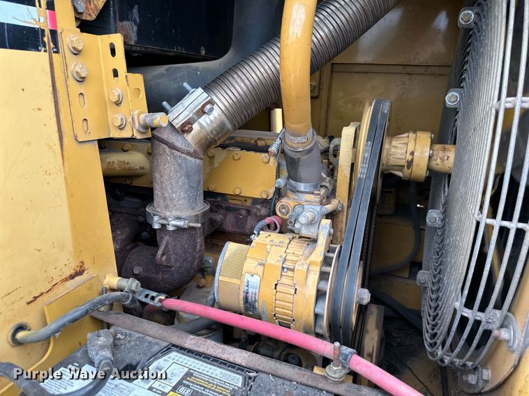 image for item DO5088 1997 Caterpillar 953C  track loader