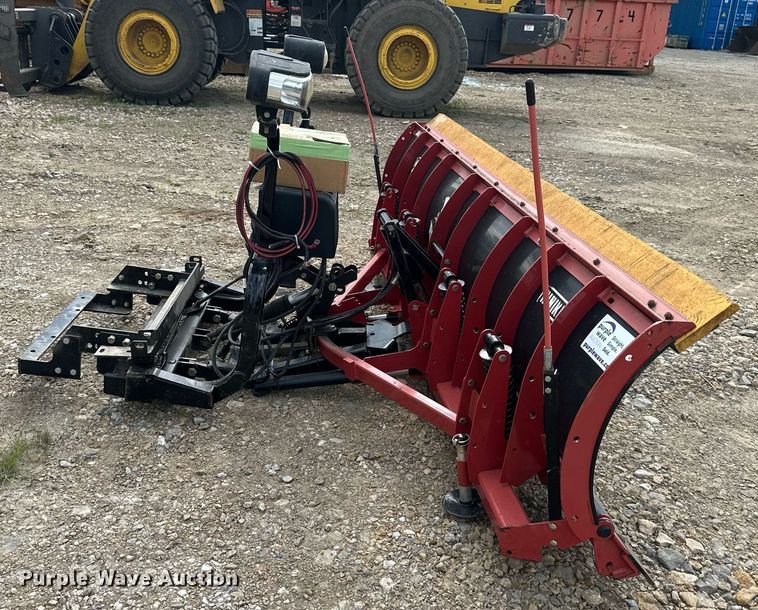 image for item DO5090 Hiniker  9'W snow plow