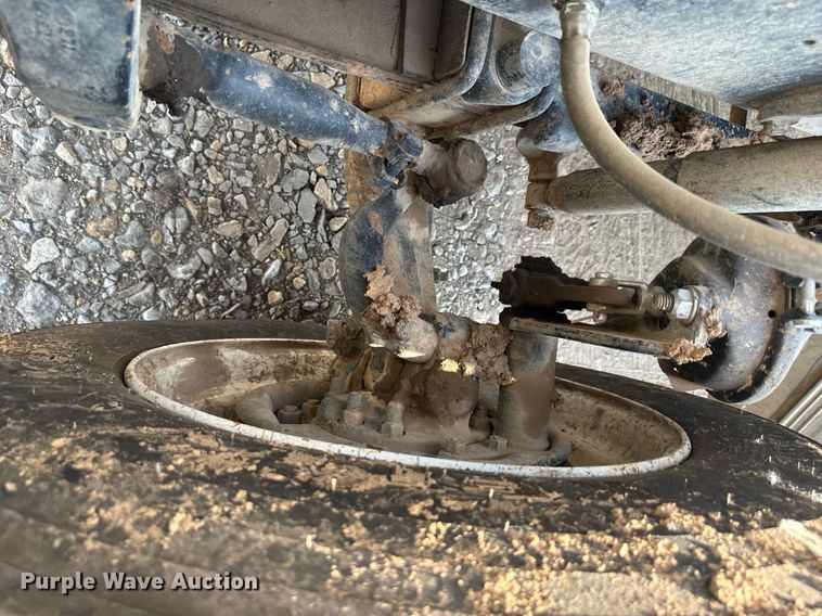 image for item DO5091 1989 Mack R688ST  water truck