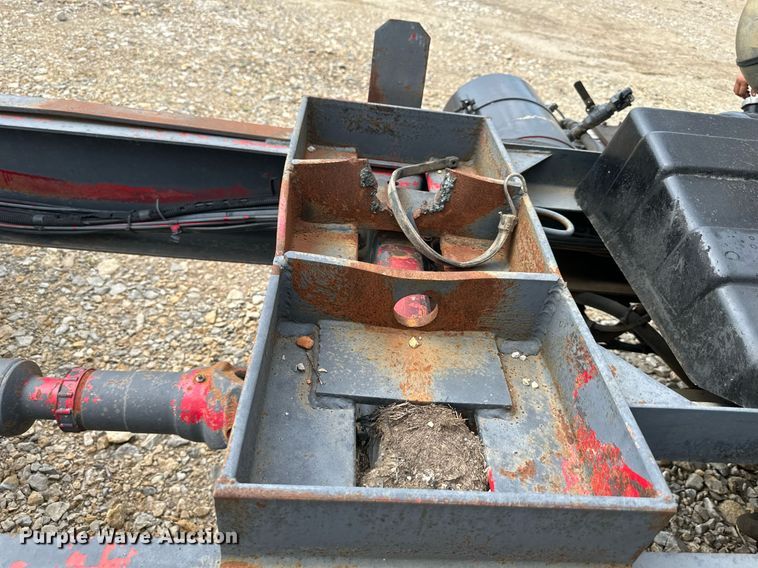 image for item DO5092 1999 Mack CH613  truck cab and chassis