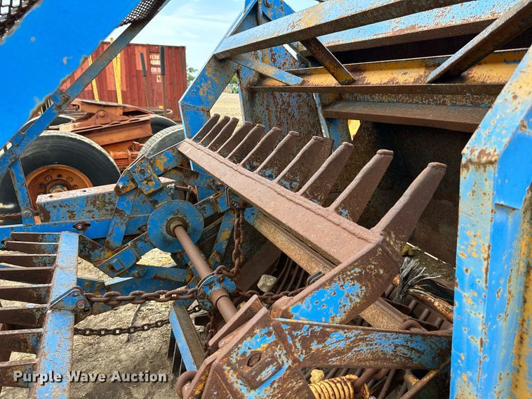 image for item DO5094 Anderson  rock picker