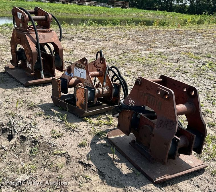 image for item DO5098 (3) plate compactors