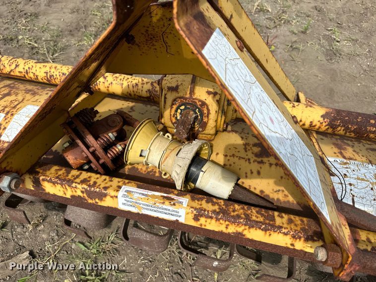 image for item DO5104 (7) pieces of ag equipment