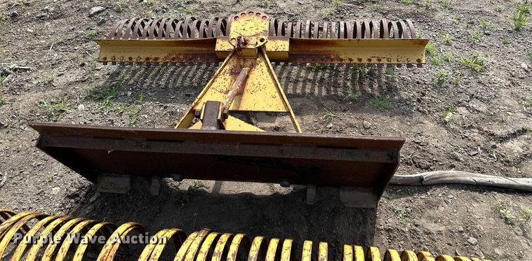 image for item DO5104 (7) pieces of ag equipment