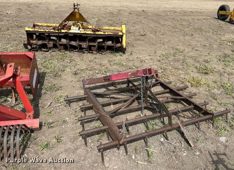 image for item DO5104 (7) pieces of ag equipment