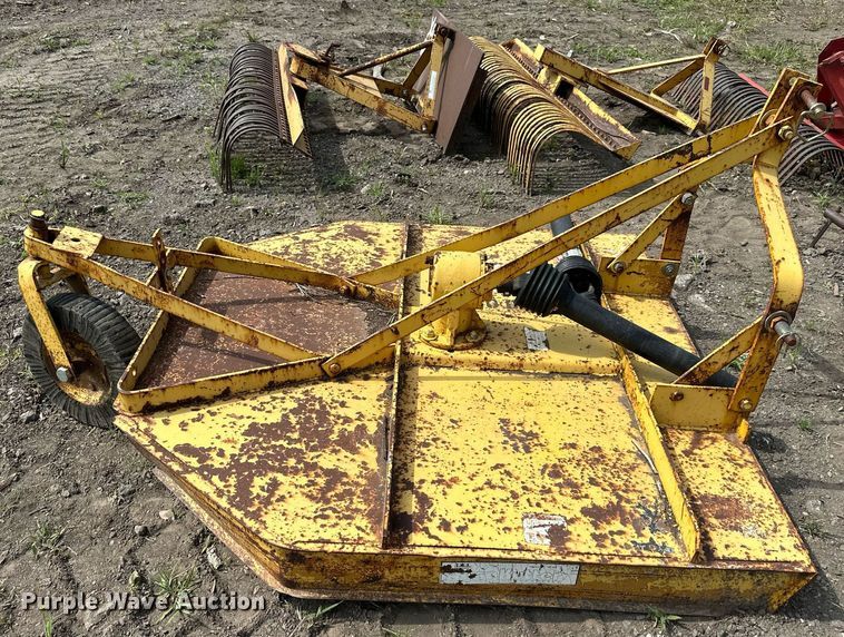 image for item DO5104 (7) pieces of ag equipment