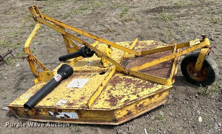 image for item DO5104 (7) pieces of ag equipment