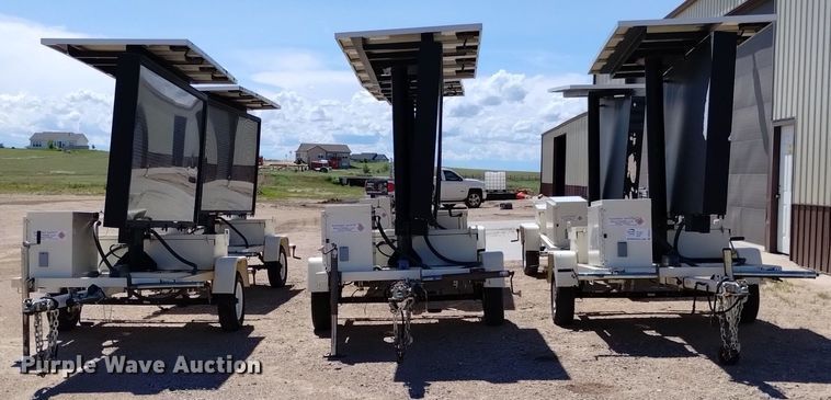 image for item DP3274 (6) 2007 American Signal message board trailers