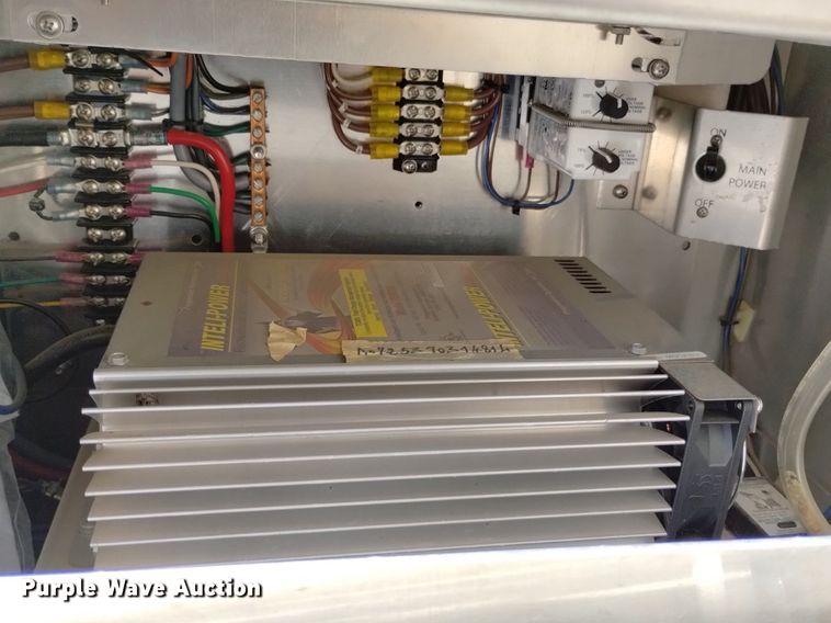 image for item DP3274 (6) 2007 American Signal message board trailers