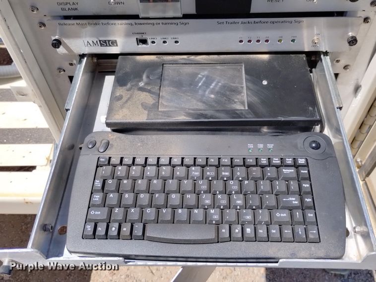 image for item DP3274 (6) 2007 American Signal message board trailers