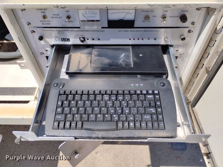 image for item DP3274 (6) 2007 American Signal message board trailers